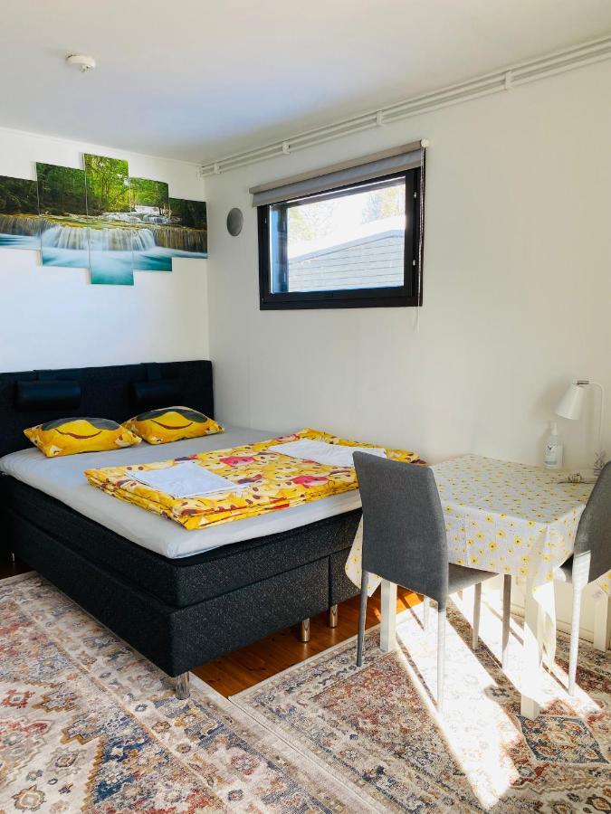 Two Bedrooms,Dining Area And Bathroom With Private Entrance كوتكا المظهر الخارجي الصورة